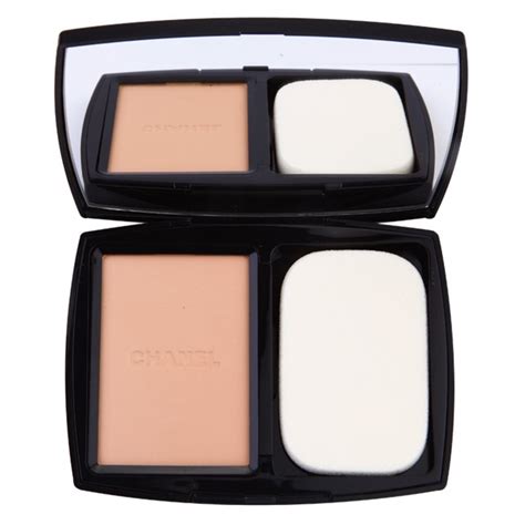 Chanel Vitalumière Compact Douceur 